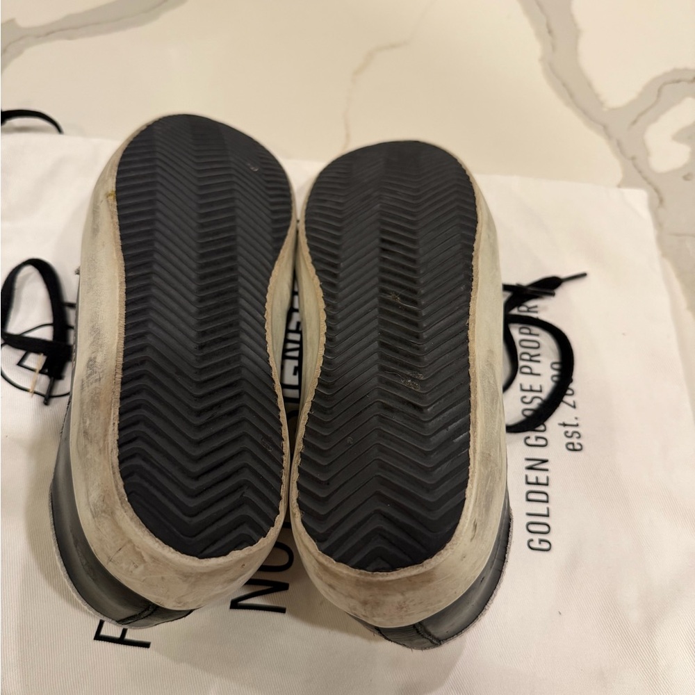 Golden Goose Black Leather Superstar Sneakers with White Star - Picture 14 of 15